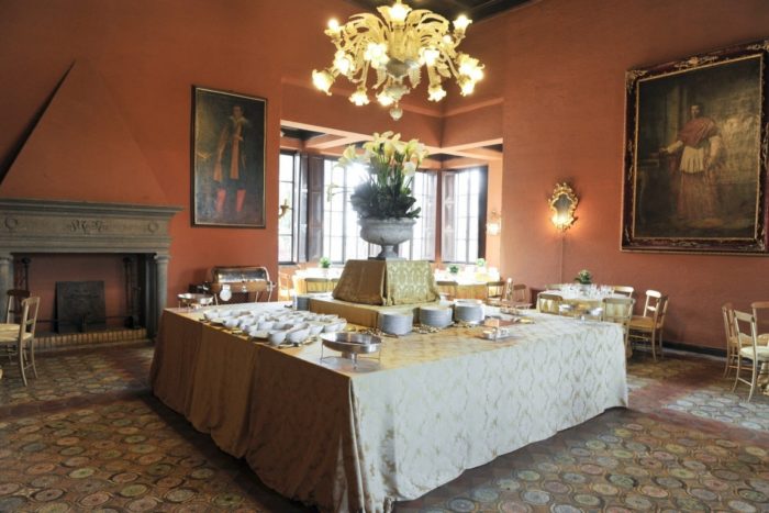 Buffet cubico