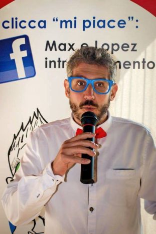 Lopez e il microfono