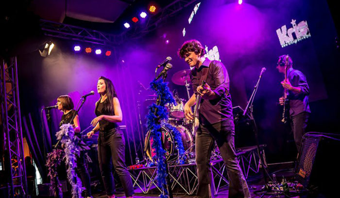 band in 6 elementi