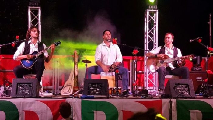 Triomanzana live