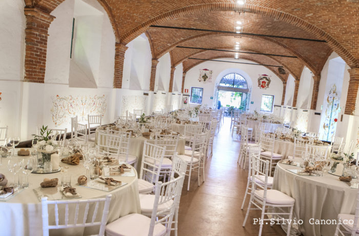IL SALONE TOTAL WHITE