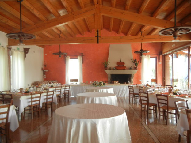 Allestimento tavoli