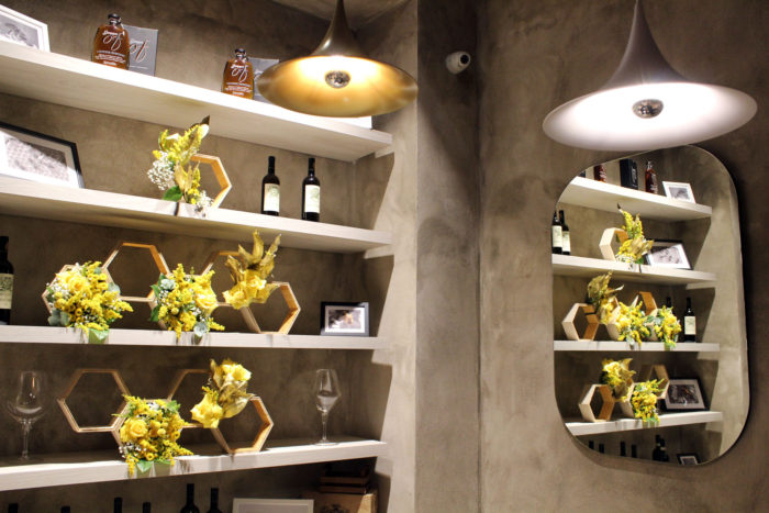 Installazione per Queen Bee