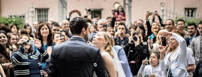 uscita dalla chiesa