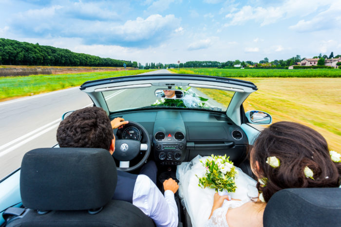 Auto cabrio degli sposi