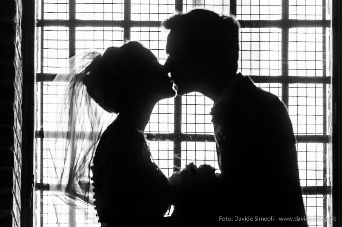 Bacio in controluce