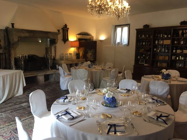 Cena all'interno della villa