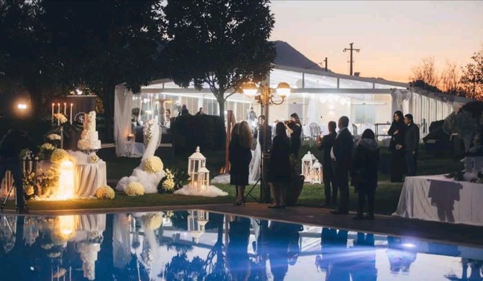 Matrimonio in piscina