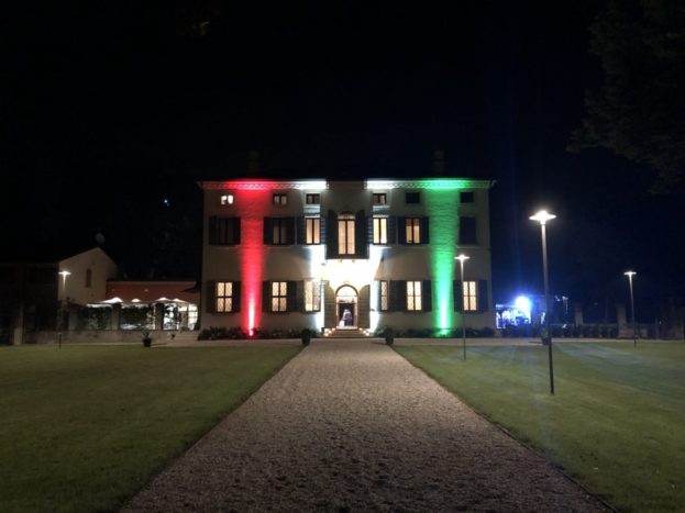 Villa illuminata