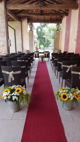 cerimonia sotto il portico