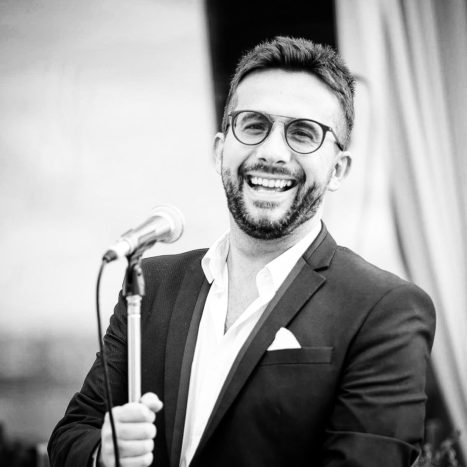 SINGER