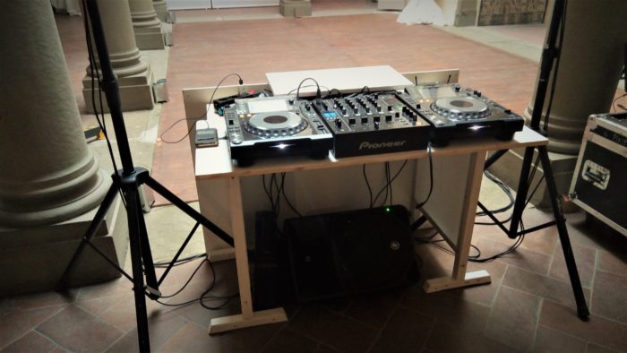 Service Audio