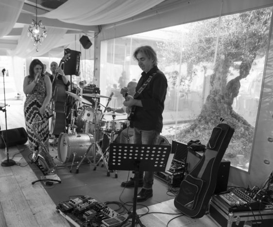 Trio vocal&bass&guitar