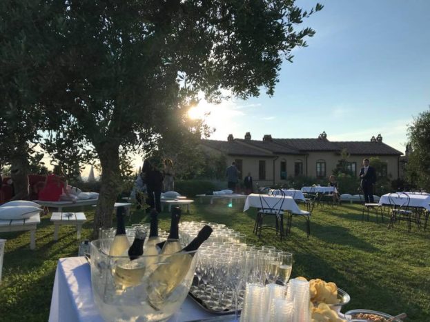 Aperitivo in giardino