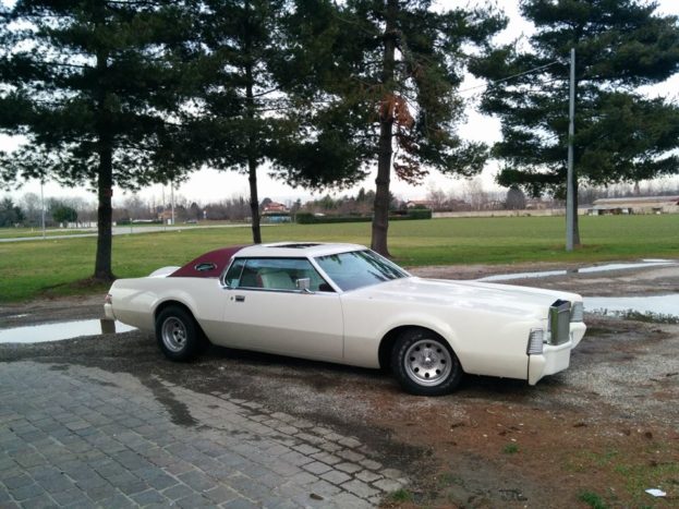 Lincoln Continental Mk IV