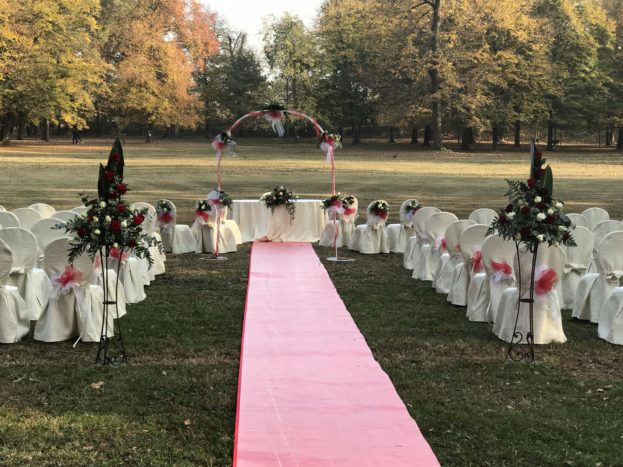 Celebrazione davanti Castello