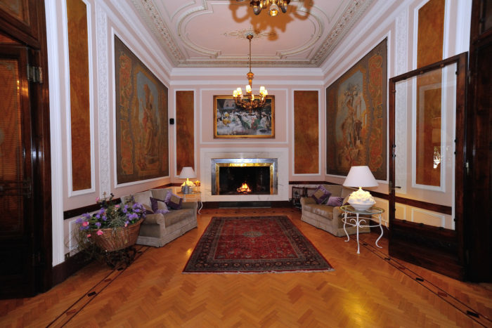 Sala Caminetto