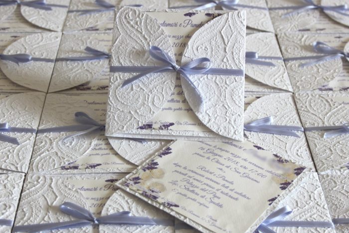 Invito rose e lavanda