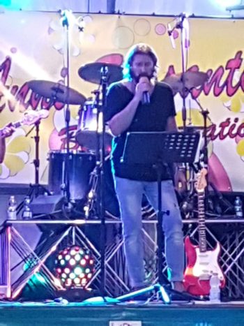 frontman degli EVERGREEN