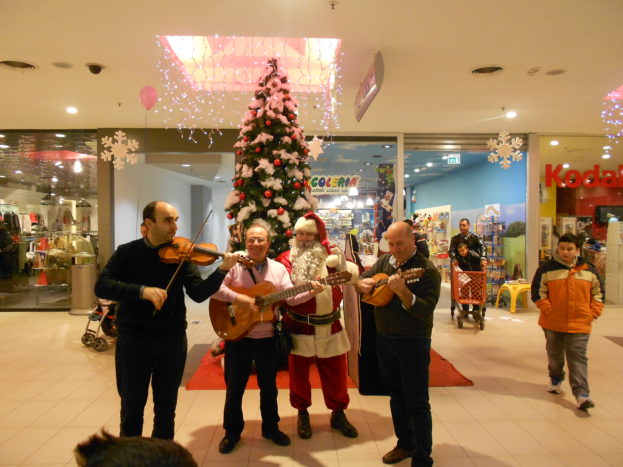trio acustico al centro commer