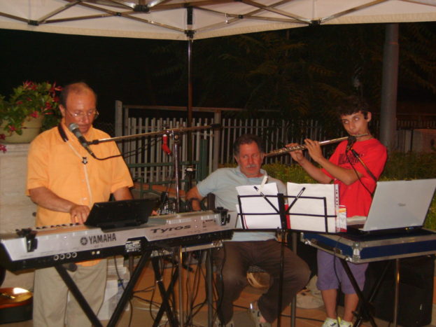 Postazione piano bar e flauto
