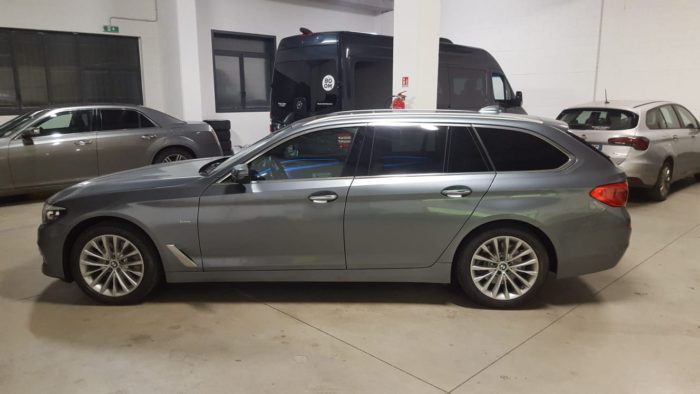 BMW 520 XDRIVE