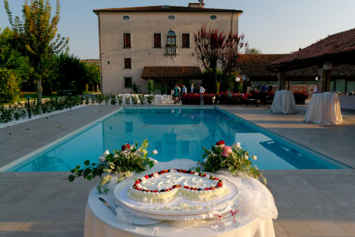  bordo piscina