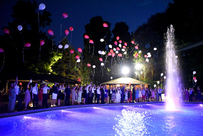 Palloncini e piscina