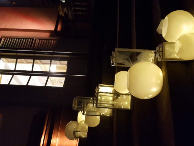 Sfere e lanterne illuminanti