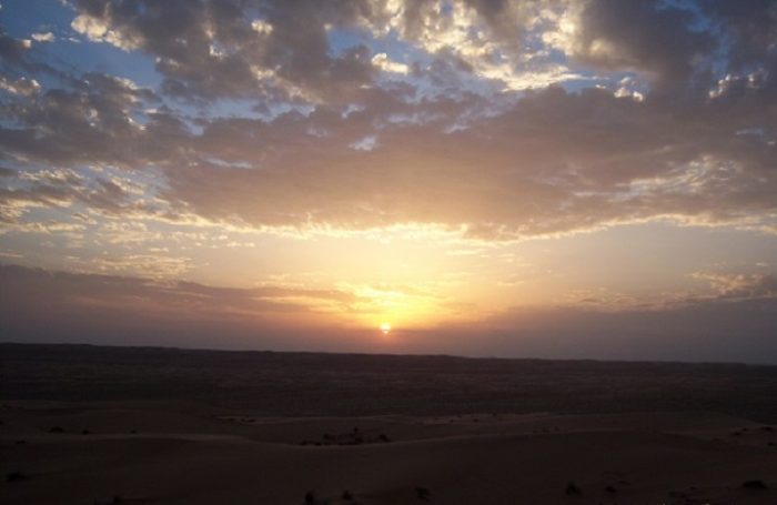 tramonto nel deserto