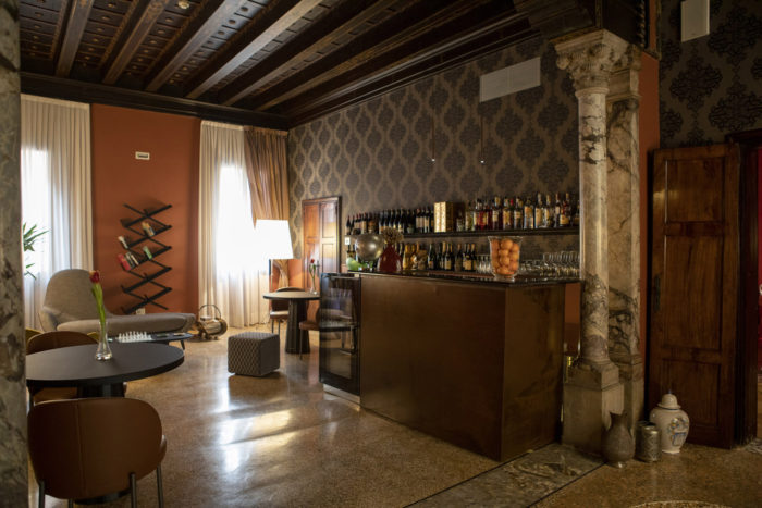 Sala Bar