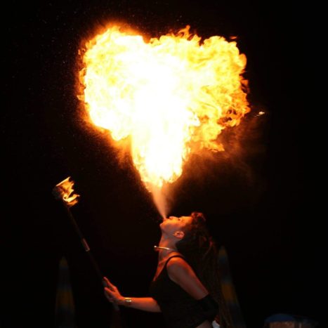 Spettacolo fuoco