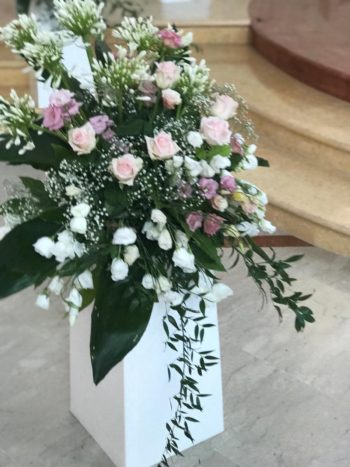 Cestino bianco e rosa