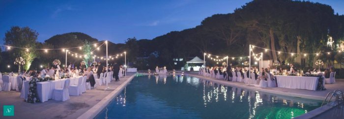 Matrimonio in piscina