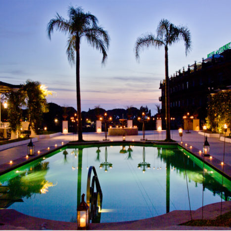 Piscina al tramonto