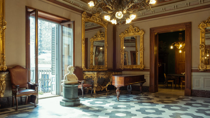 sala d'arrivo della scalinata