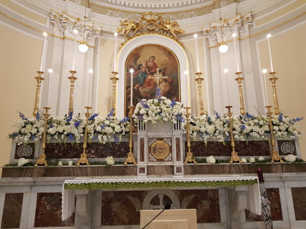 Altare stile romantico moderno