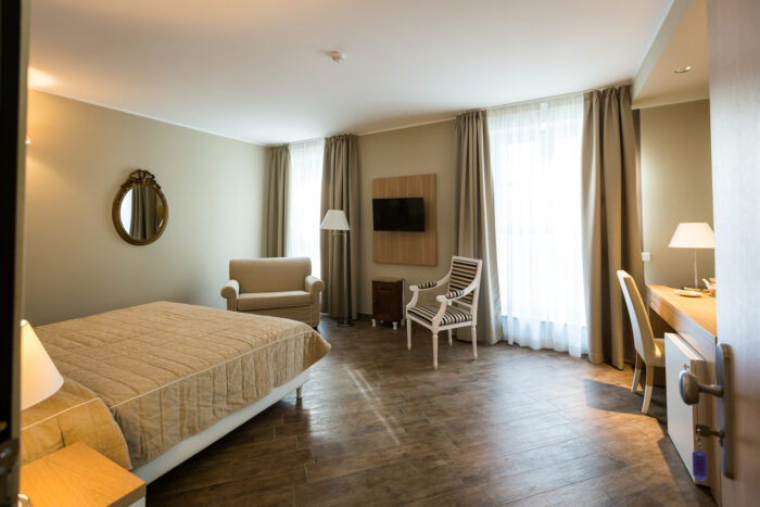 Camera Hotel