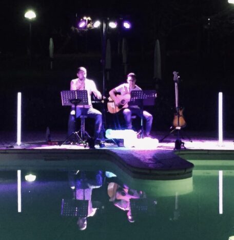 Matrimonio in piscina
