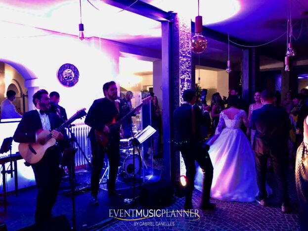 Live Band