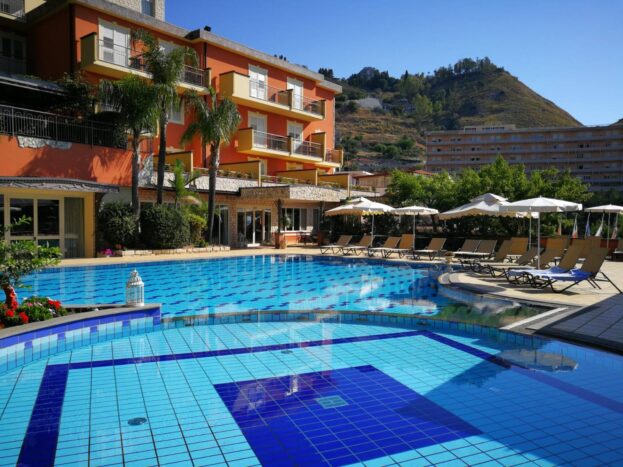 DIAMOND NAXOS TAORMINA ****L