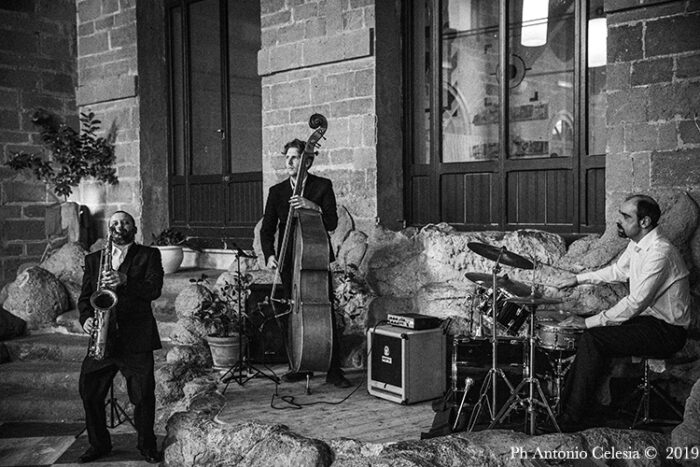 LIGHTMOTIV Jazz Trio