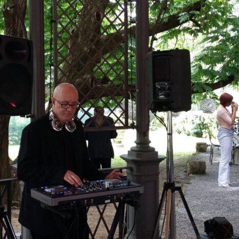 Musica Pranzo Cena con DJ