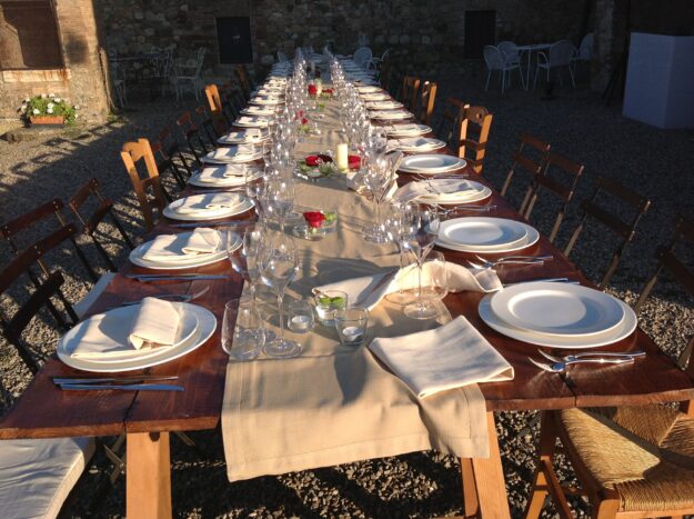 addobbo tavolo all'aperto