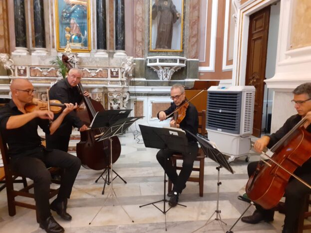 PROFESSIONAL QUARTET