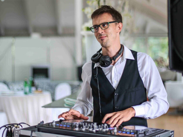 Dj per ricevimento