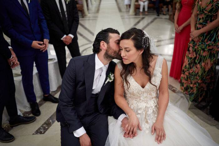 bacio chiesa