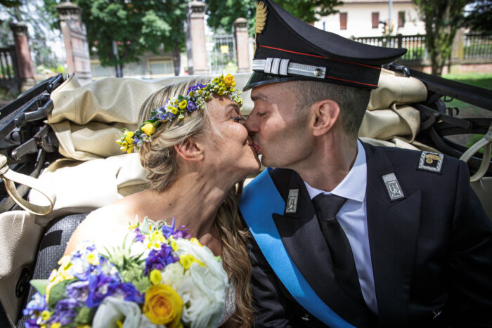bacio-sposi-fotografo