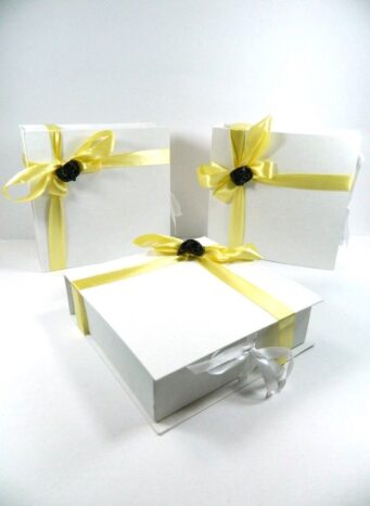 Confezione giallo