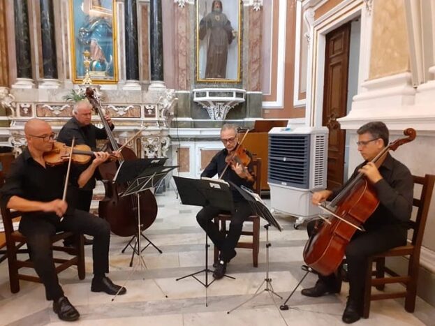 PROFESSIONAL QUARTET